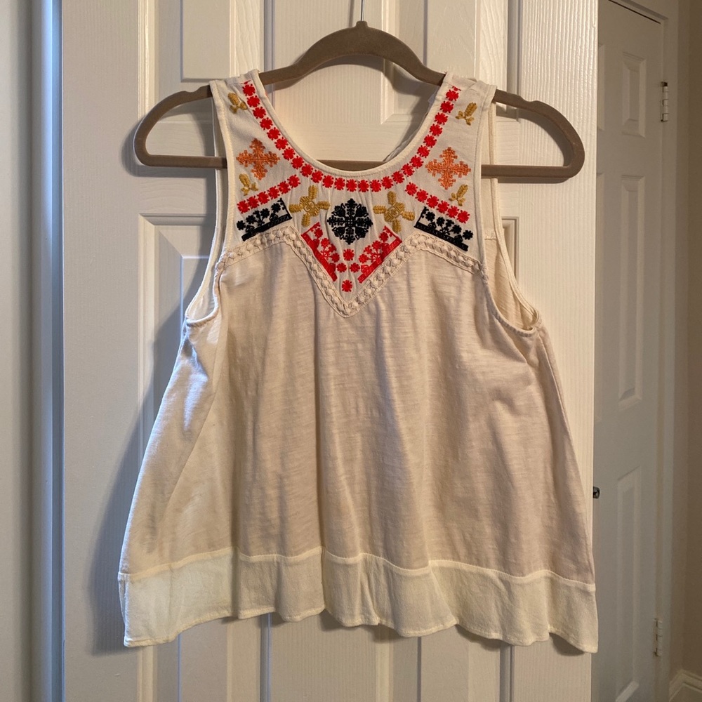 Embroidered tank